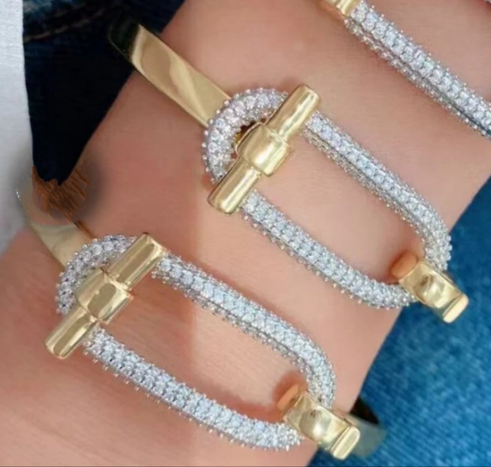J- Golden Link Pave' Bracelet