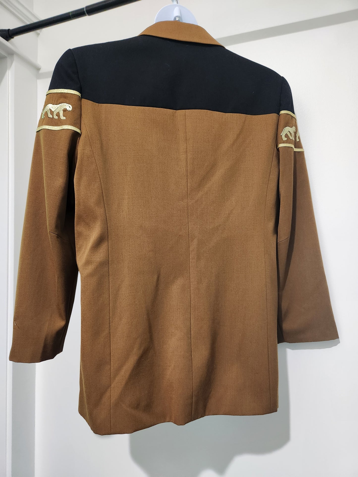 VJKT-Vintage Bloomingdales Jaquar Silk Outer Jacket Size 12