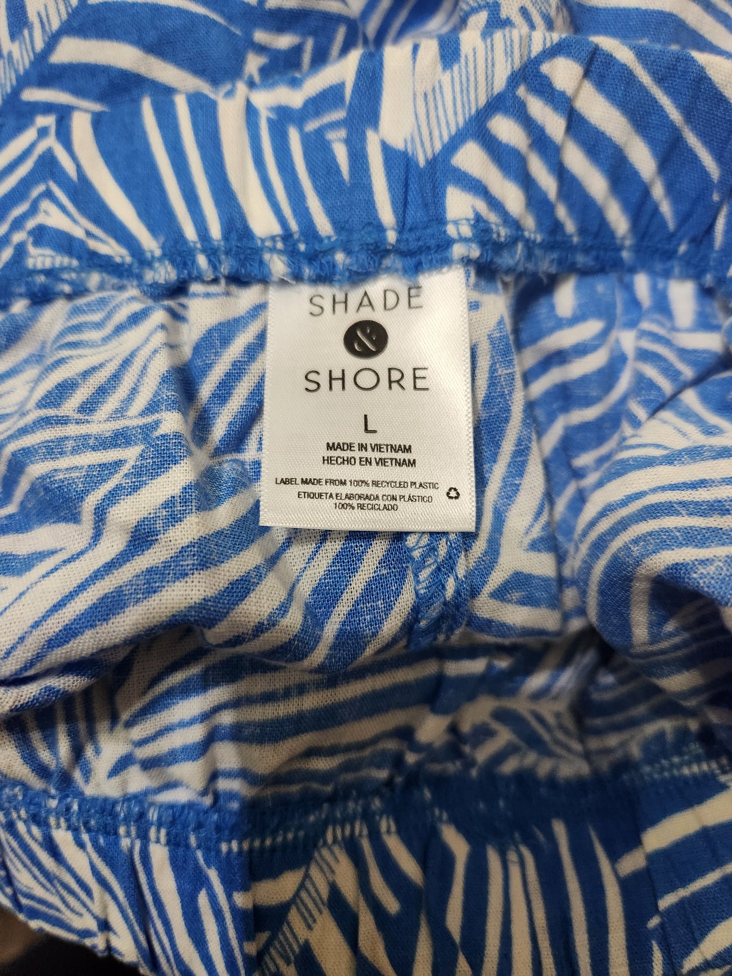 RSS- Holly's Resale Collection Shade and Shore Short Set Sz L