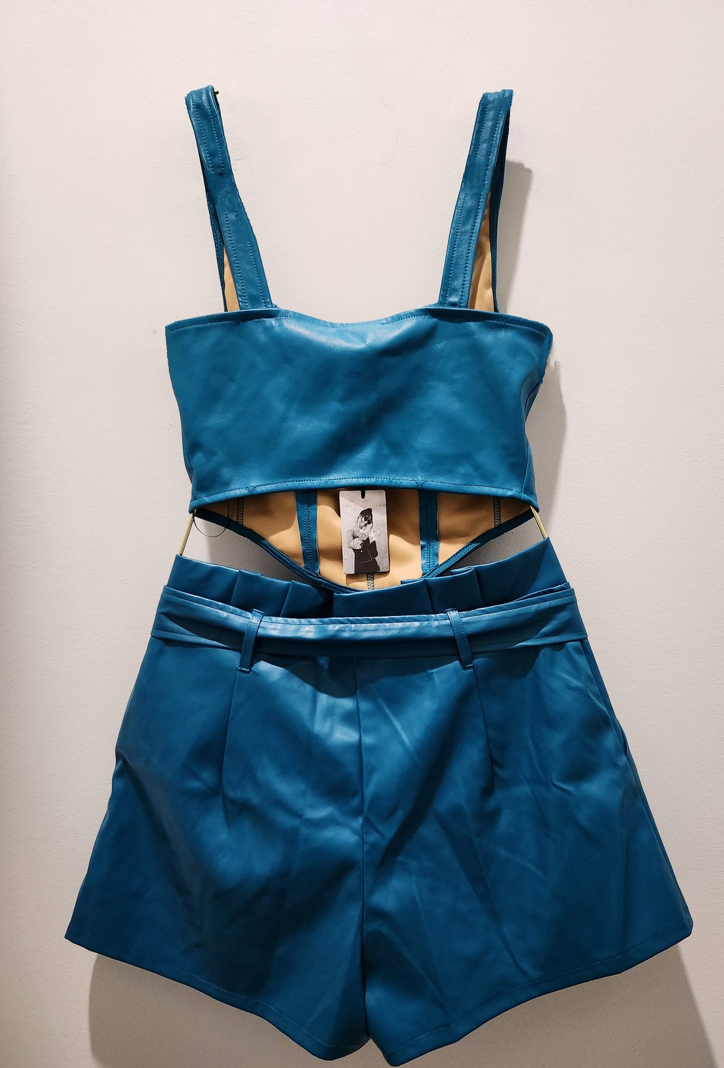 RSS- Holly's Resale Collection Sincerely Jules Vegan Leather Teal Short Set Sz L