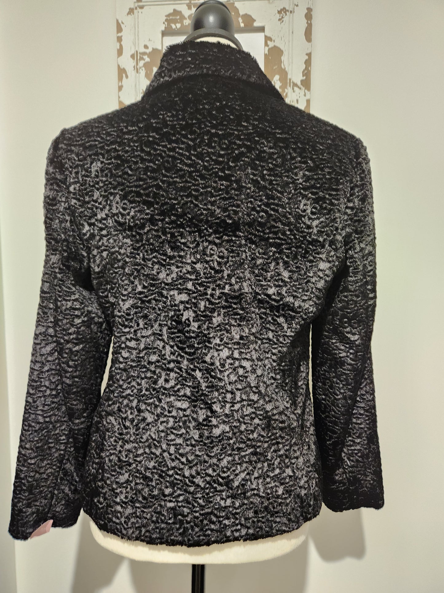 VJKT-Elegant Parisian Black Textured Women's Jacket  8 Petite