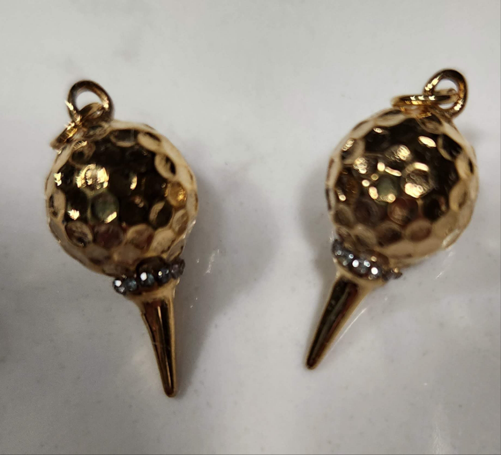 Gold Ball on Tee Carm