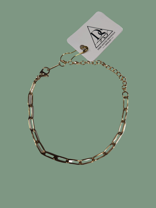 Petite Paperclip bracelet in Gold