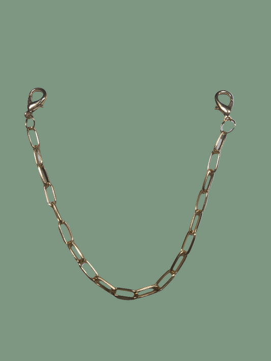 Large Paperclip Trucker Chain in Gold