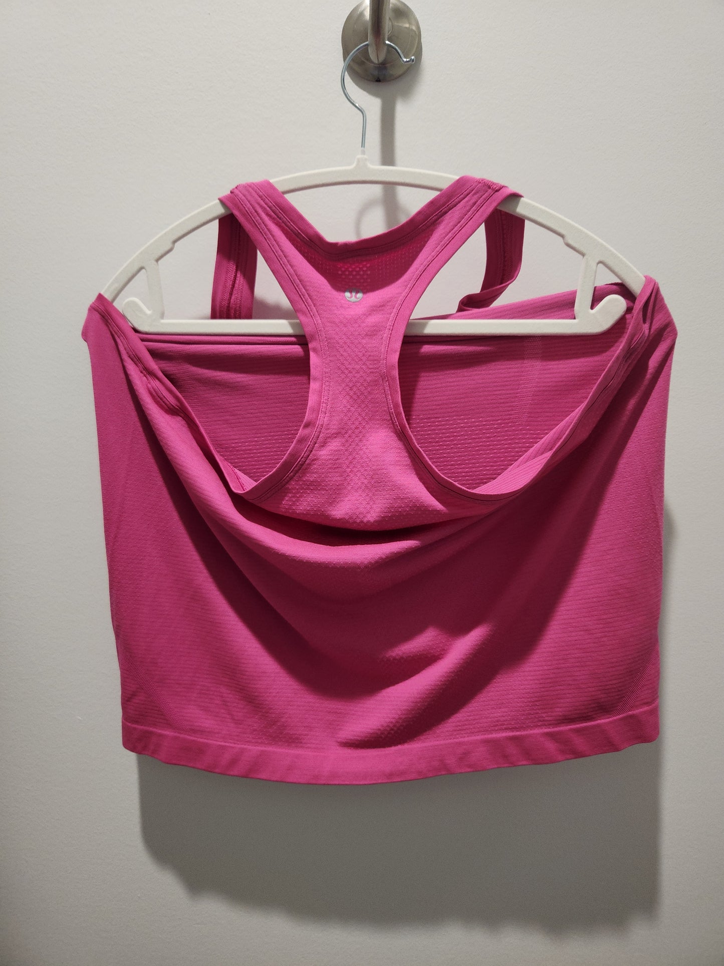 RAWt- Lululemon Pink Racer Back Workout Top Holly's Collection Sz L